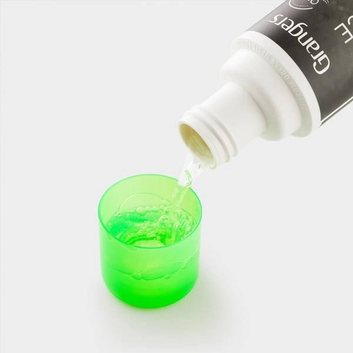 Grangers Down Wash 300ml- ECO - Donswasmiddel - Wasmiddel Voor Dons 2 Grangers Down Wash 300ml- ECO - Donswasmiddel - Wasmiddel Voor Dons - Afbeelding 2