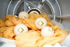 LuxerLiving Wasbol Set Van 6 - Droogt Tot 30% Sneller - Wasverzachter - Droger Ballen - Dryer Balls - Ecologisch - 100% Wol 9 LuxerLiving Wasbol Set Van 6 - Droogt Tot 30% Sneller - Wasverzachter - Droger Ballen - Dryer Balls - Ecologisch - 100% Wol -Wasbenodigdheden Winkel 1200x800 15